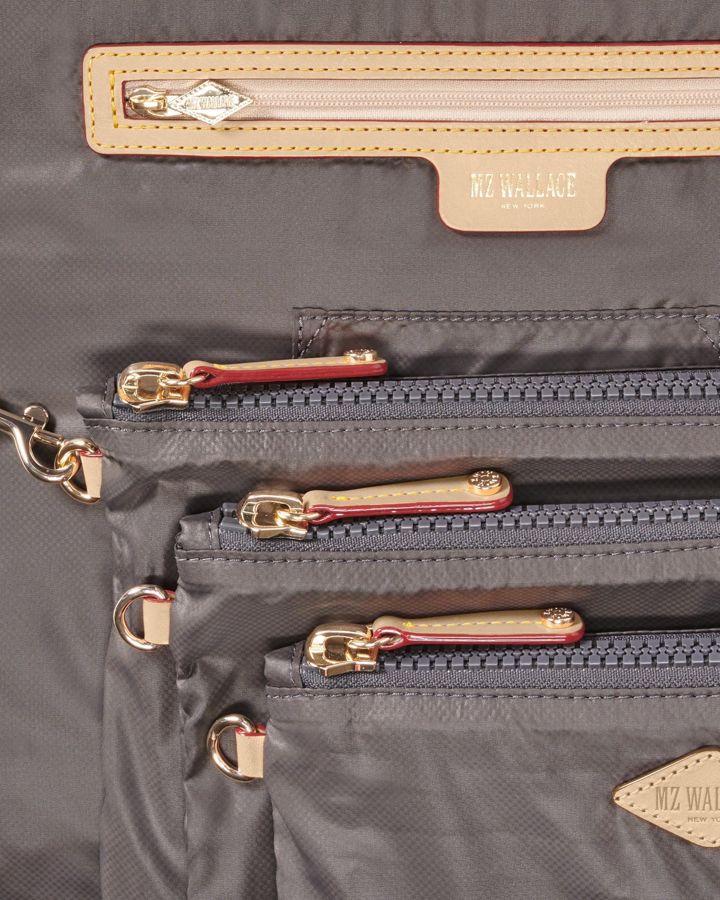 Magnet Large Metro Tote Deluxe