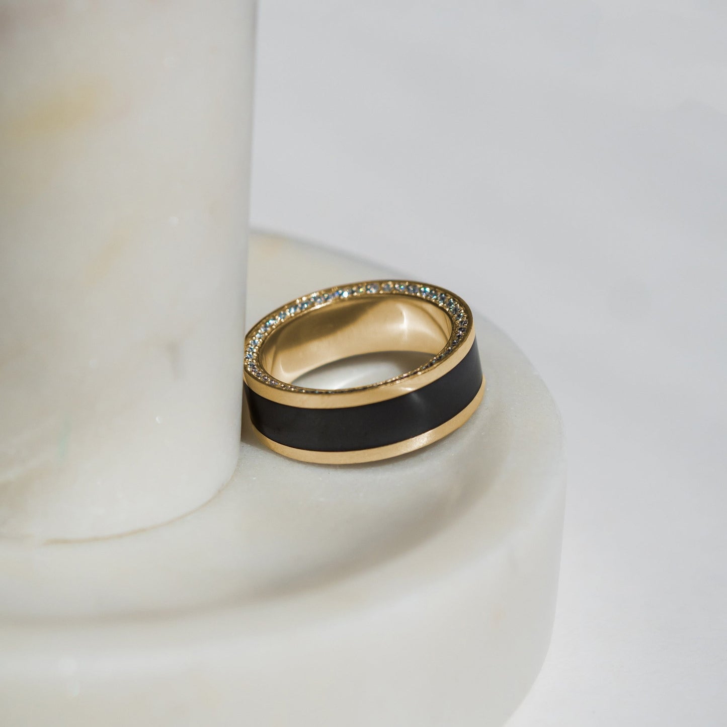 Black Diamond - Men’S Ring 8Mm - Yellow Gold Band W Black Diamond Inlay and Diamond Insets - ZEUS -